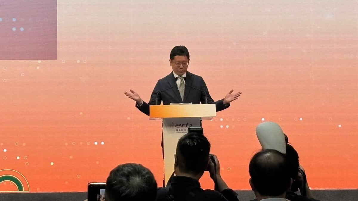 黃傑龍指AI發展是非常大型的科技革命 黃傑龍指AI發展是非常大型的科技革命